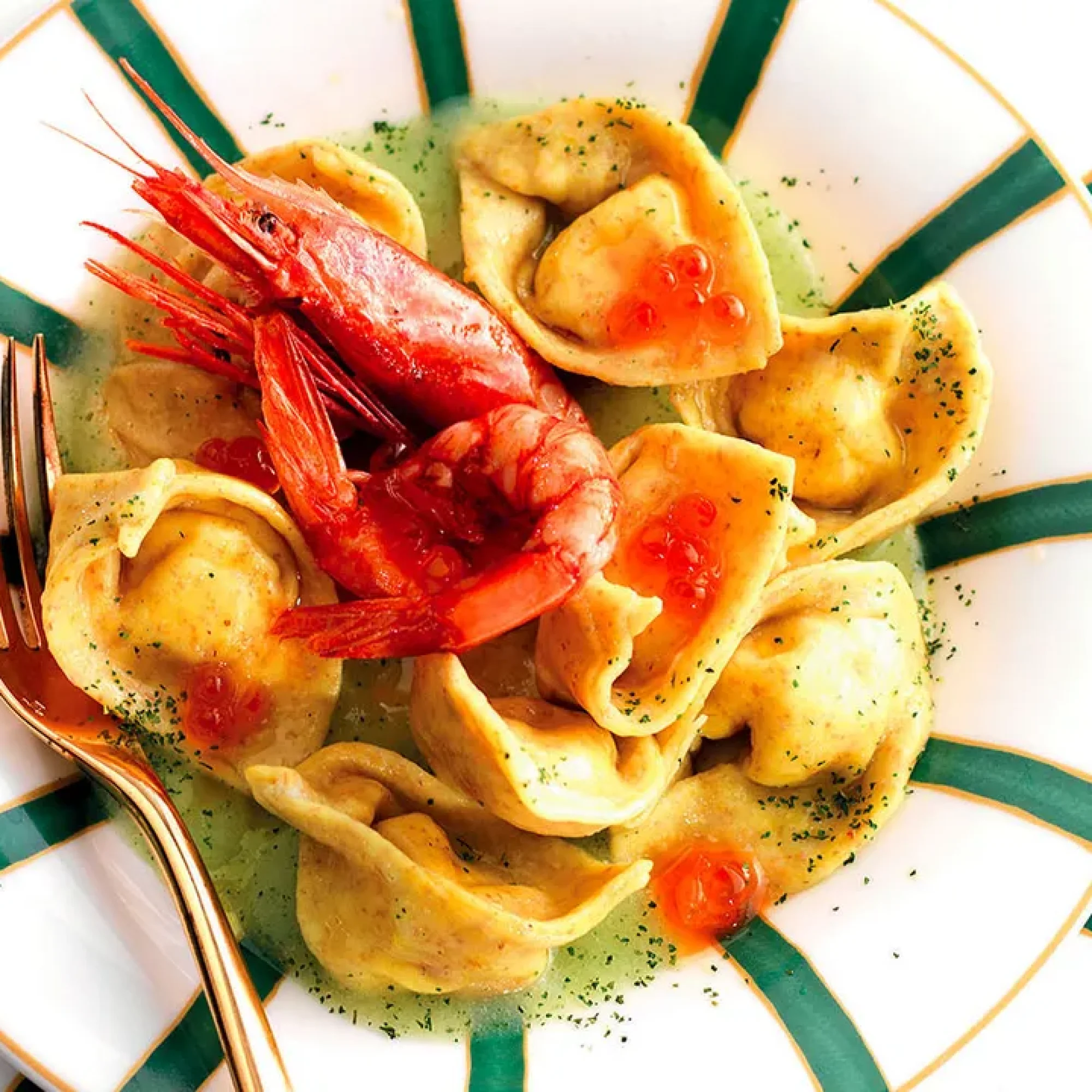 Cappellacci-di-gamberi-e-pecorino-in-crema-di-patate-1