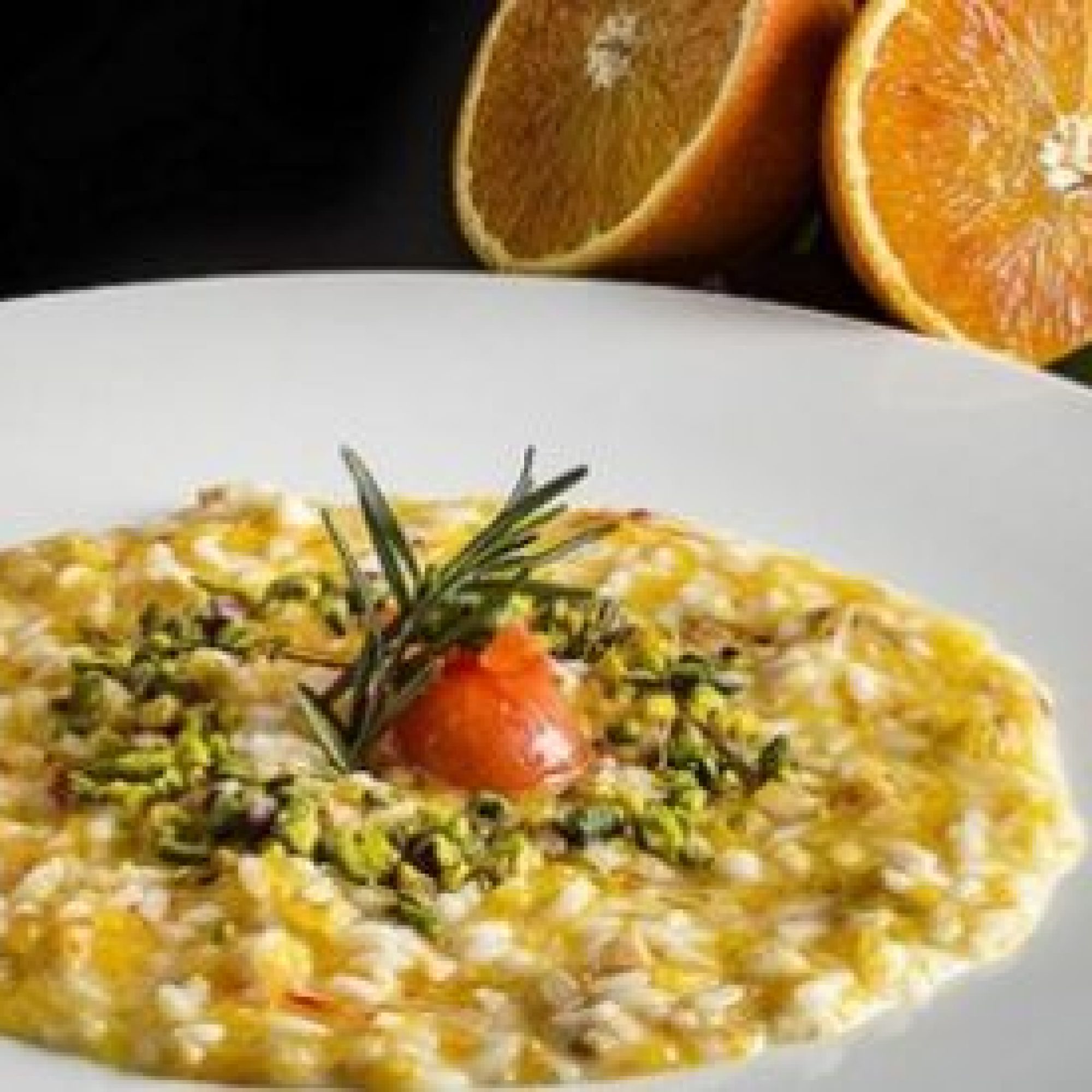 Risotto-al-fumo-di-alloro-arancia-spada-e-limone-siracusano-igp-642×371-620×275