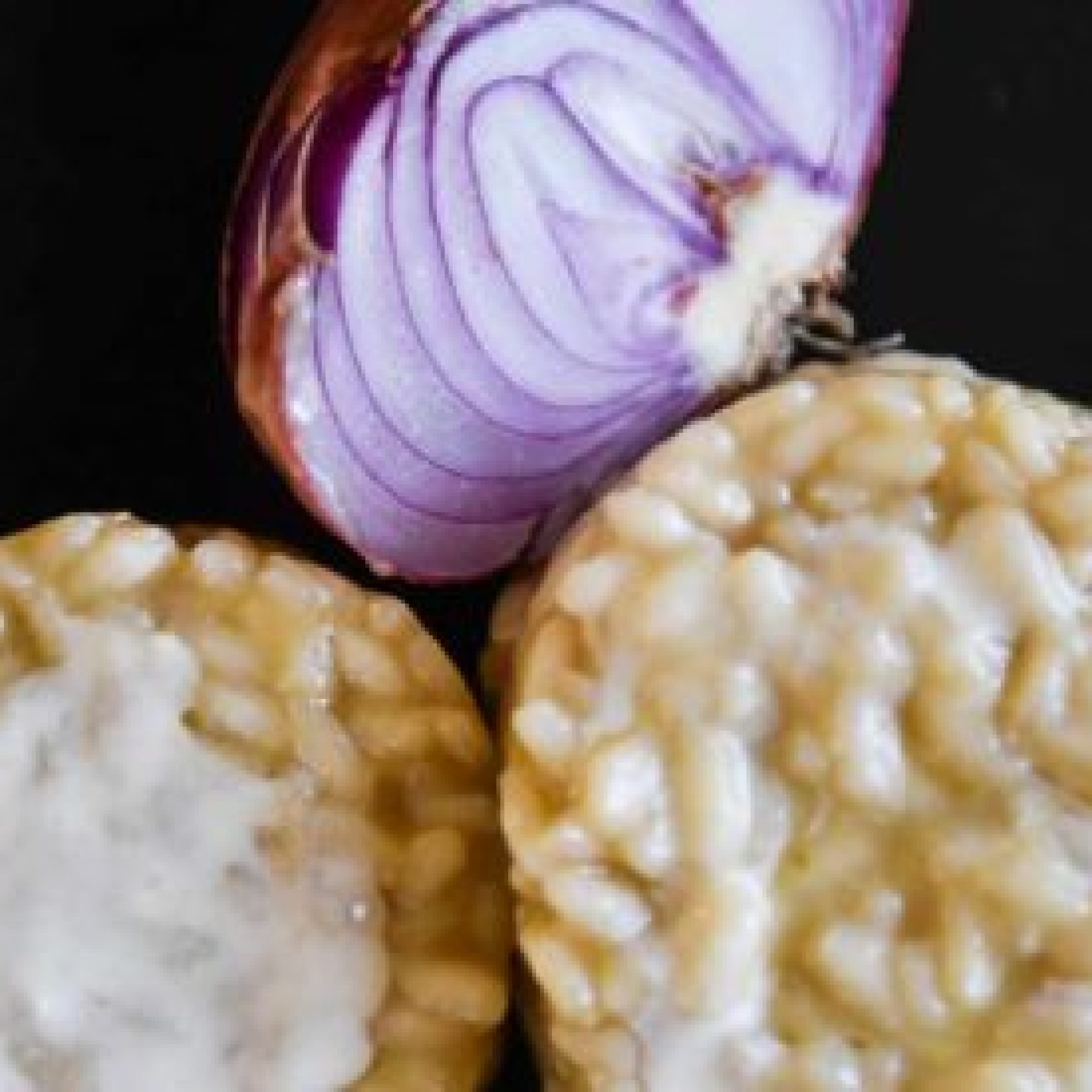 cremoso carnaroli alla genovese con cipolle rosse di montoro e caciocavallo podolico